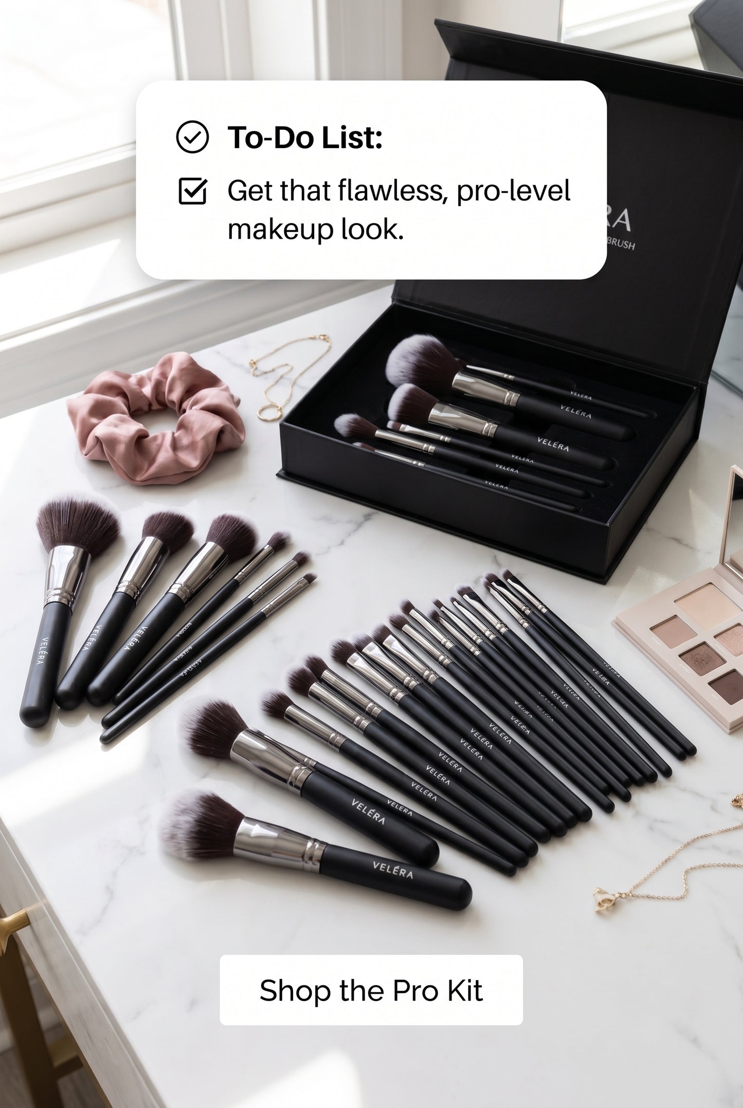 VELÉRA 25 Pcs Professional Makeup Brushes Kit
